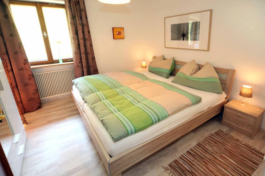 Ferienwohnungen Schweinoester Lofer Habitación foto